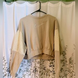 Nike Women's Beige Patterned Sleeve Sweatshirt